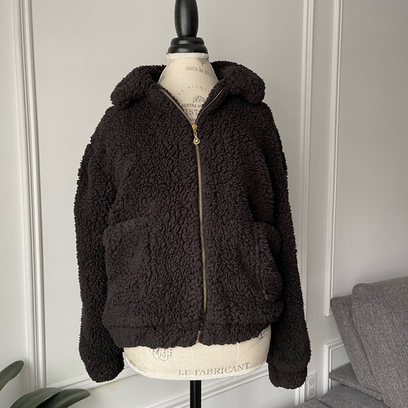 Jackets & Blazers - Cozy Black Sherpa Jacket